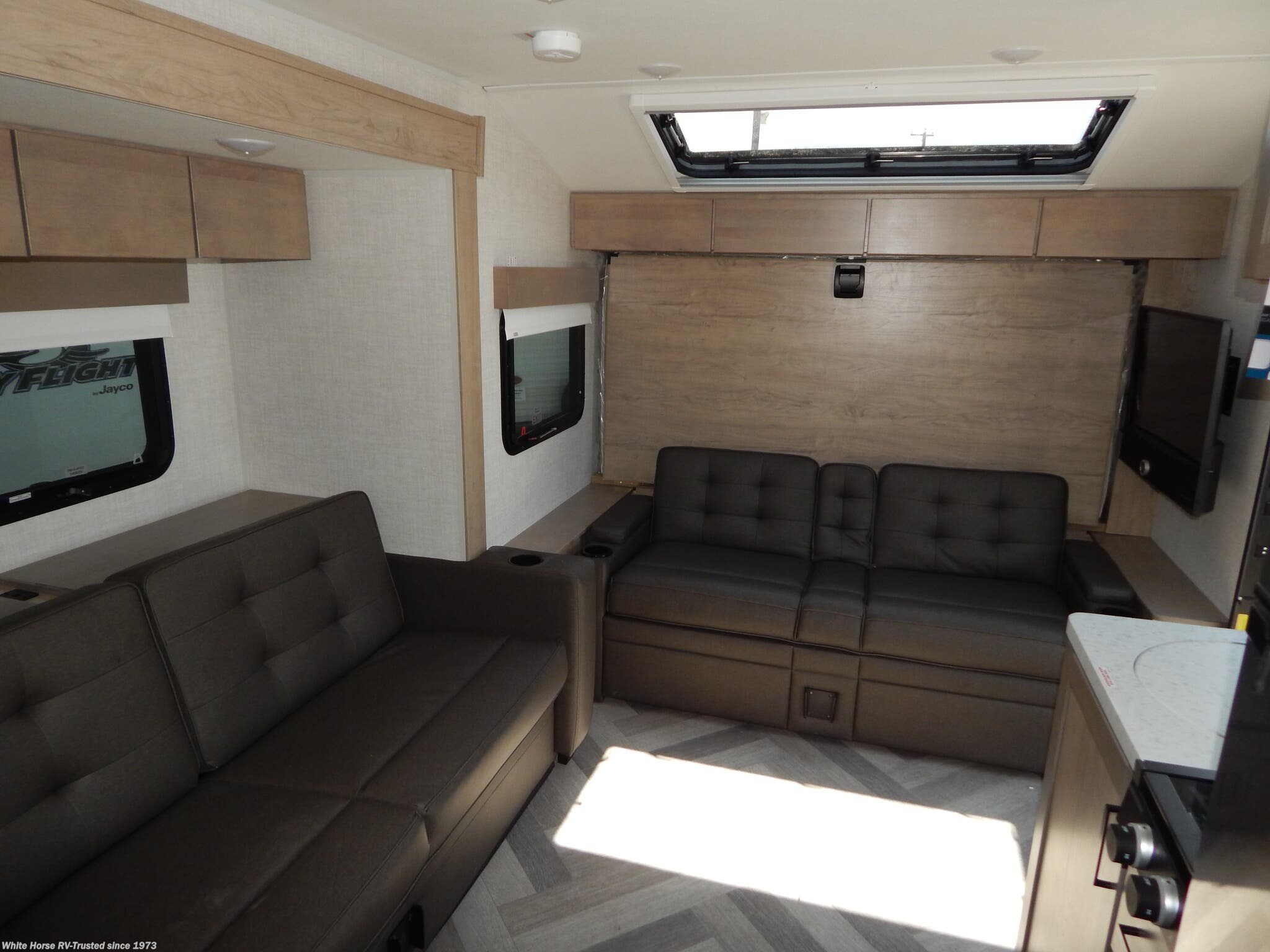 New 2022 Ember RV Overland 191MSL Front Murphy Bed, Corner Bunk/Utility Area available in Williamstown, New Jersey