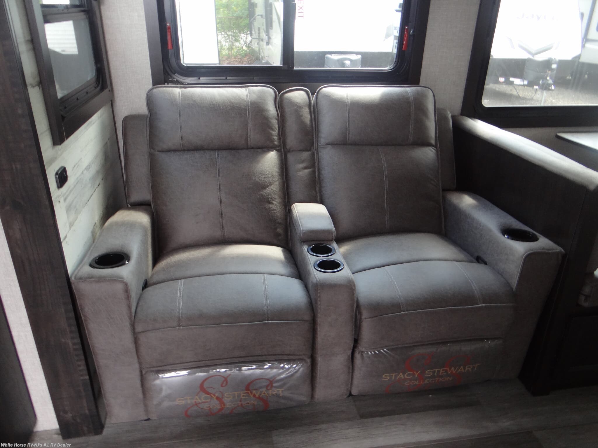 jayco rv theater seating