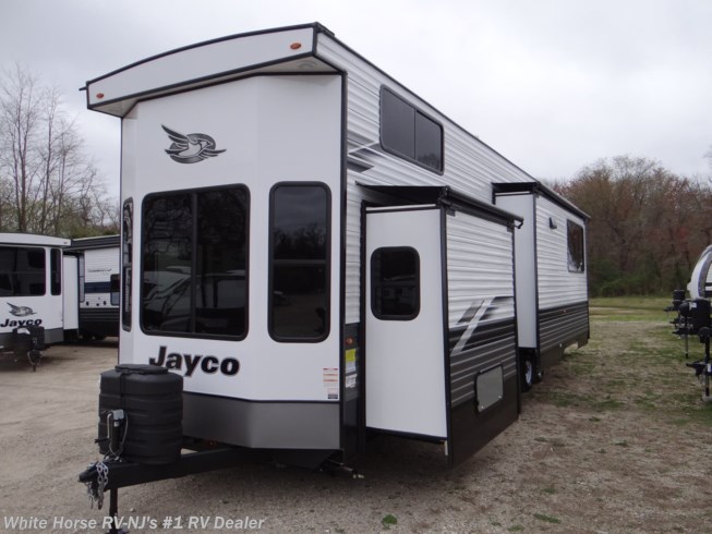 New 2024 Jayco Jay Flight Bungalow 40LSDL Double Slide, Front & Rear Lofts available in Williamstown, New Jersey