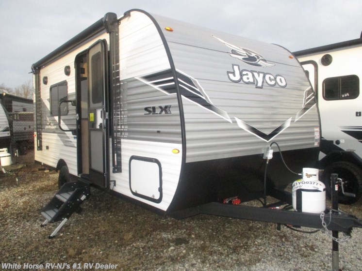 New 2025 Jayco Jay Flight SLX 175FQ available in Williamstown, New Jersey