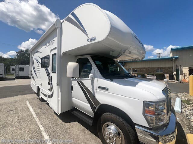 Used 2019 Thor Motor Coach Freedom Elite 22FE East-West Queen Bed Slide available in Williamstown, New Jersey