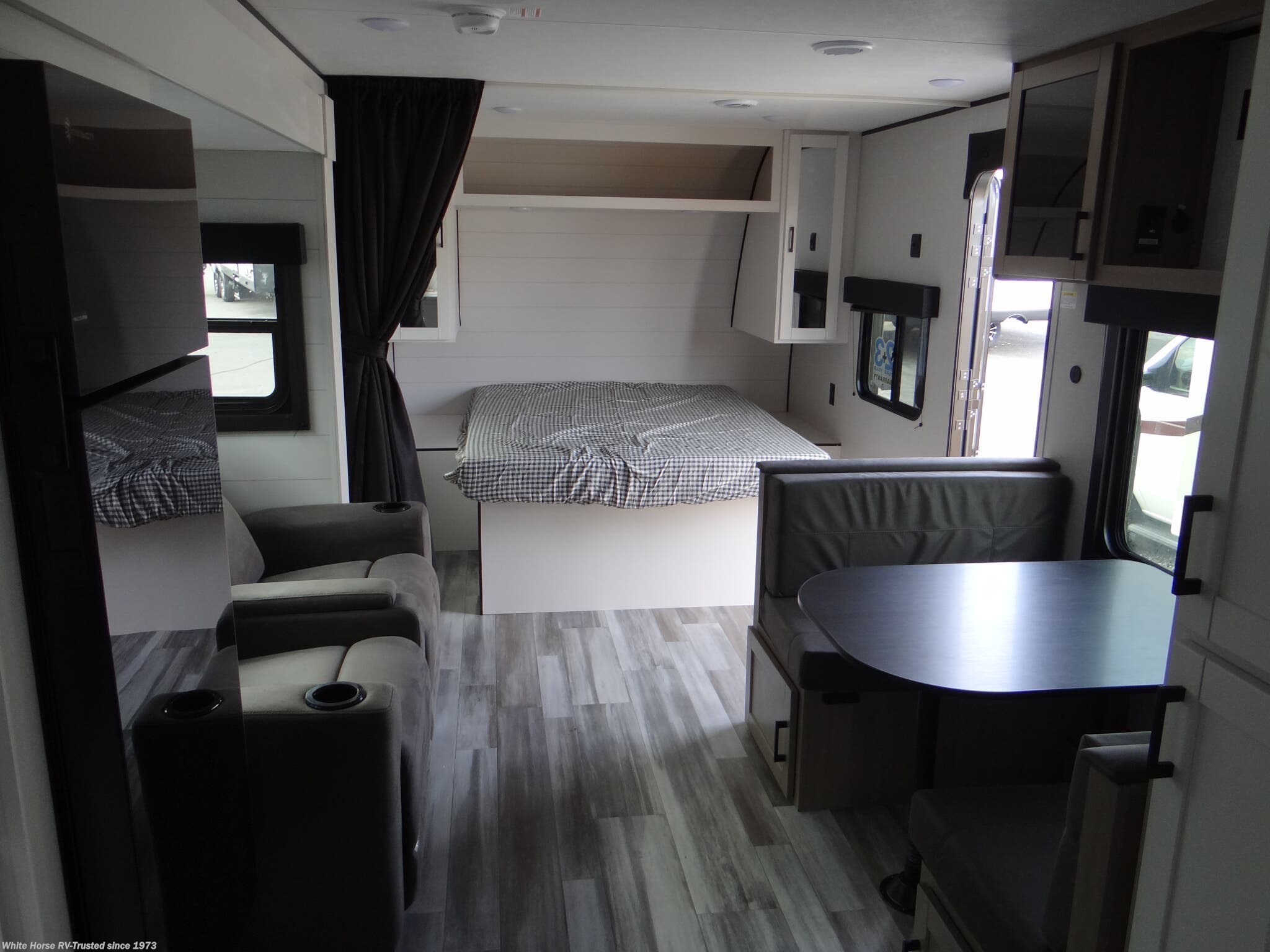 New 2026 Jayco Jay Flight SLX 225MLSW available in Williamstown, New Jersey