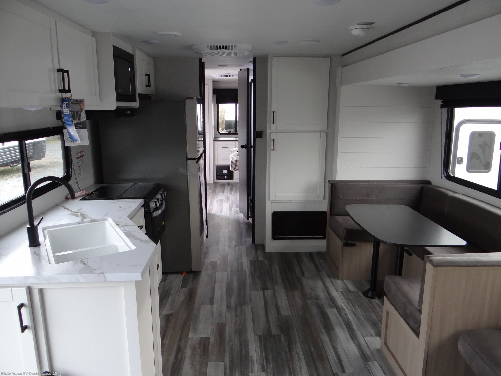 New 2026 Jayco Jay Flight SLX 380DQS available in Williamstown, New Jersey