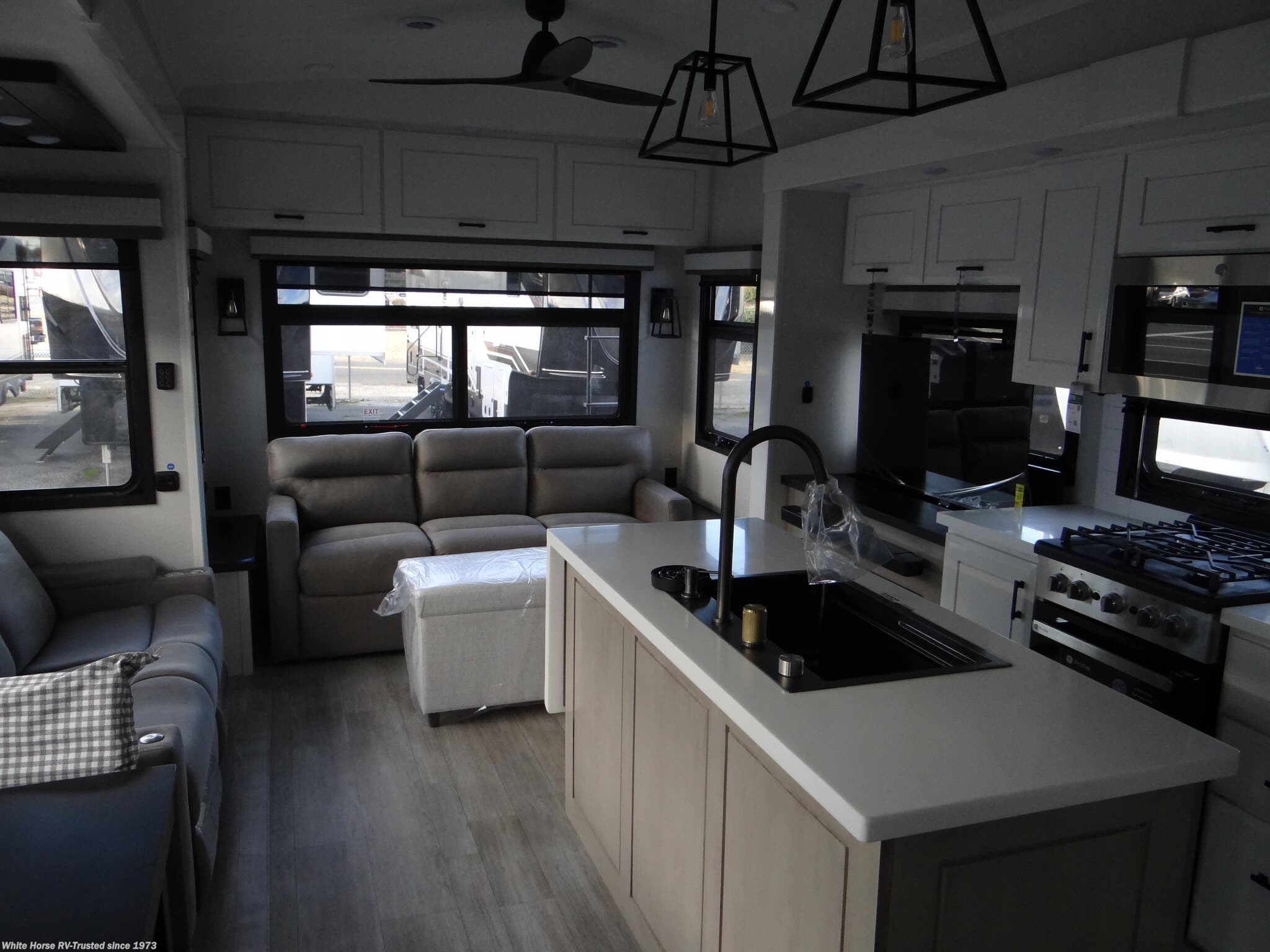 2026 Pinnacle 32RLTS by Jayco from White Horse RV Center in Williamstown, New Jersey