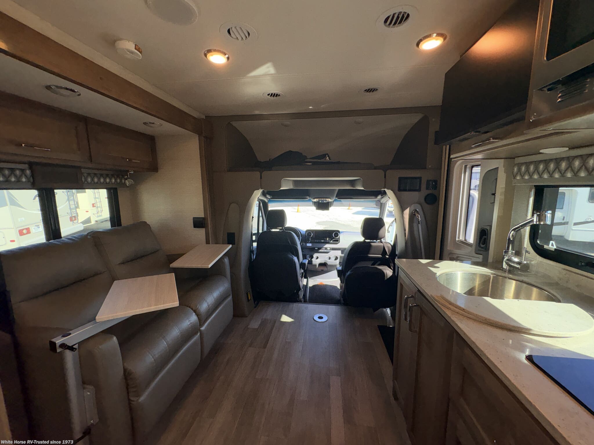 Used 2024 Tiffin Wayfarer 25LW available in Williamstown, New Jersey