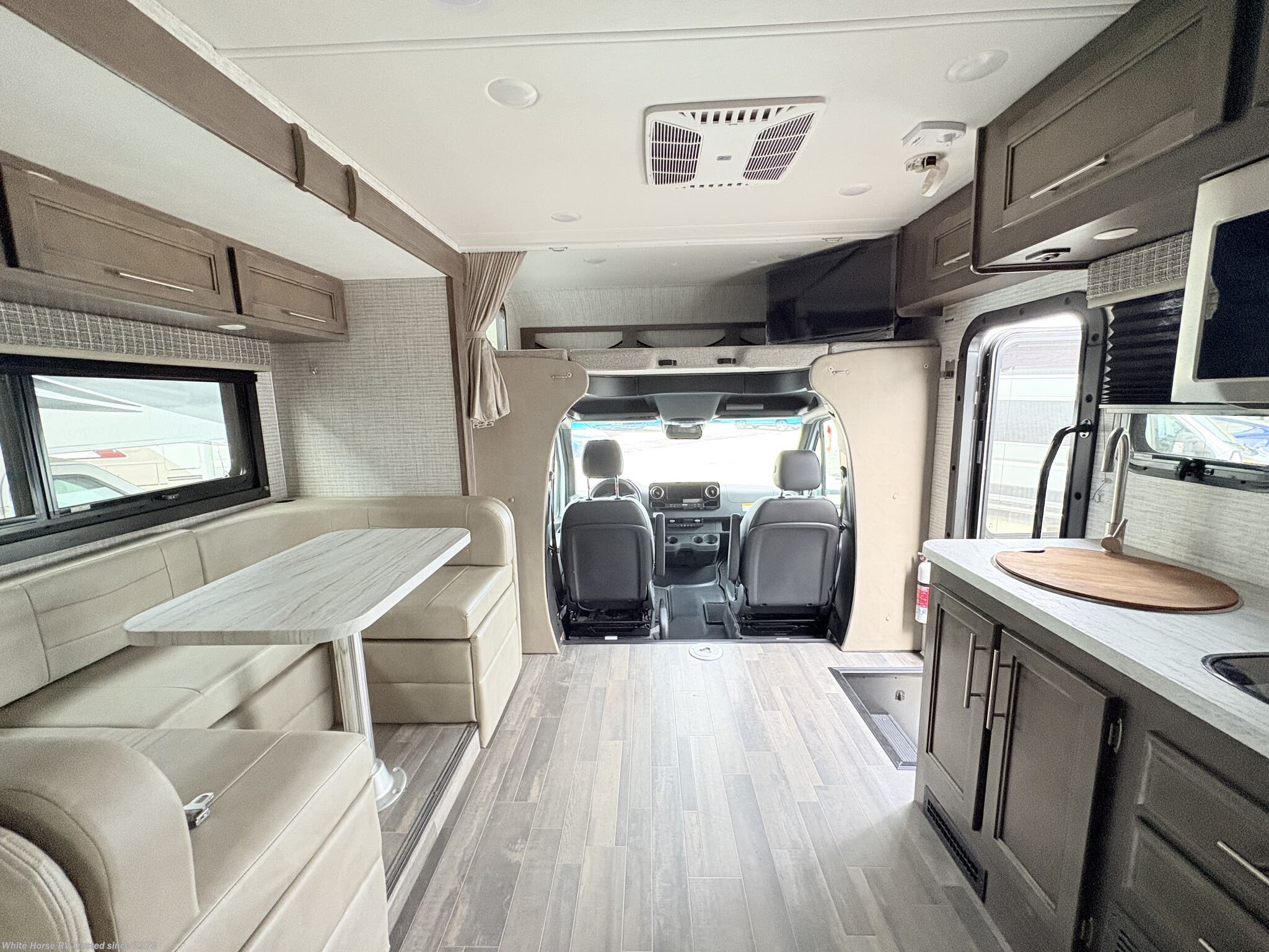 Used 2024 Jayco Melbourne 24L available in Williamstown, New Jersey