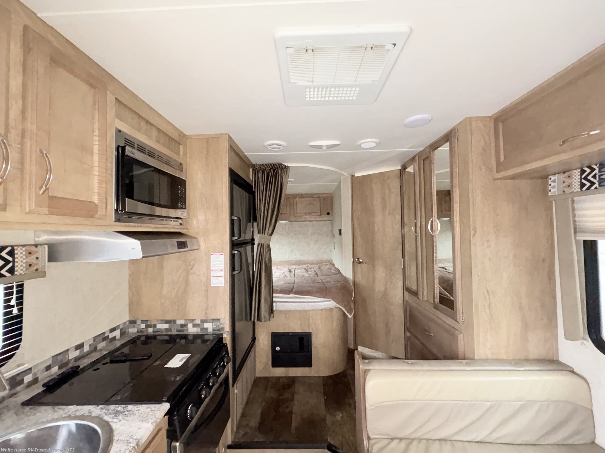 2018 Conquest 6237LE by Gulf Stream from White Horse RV Center in Williamstown, New Jersey