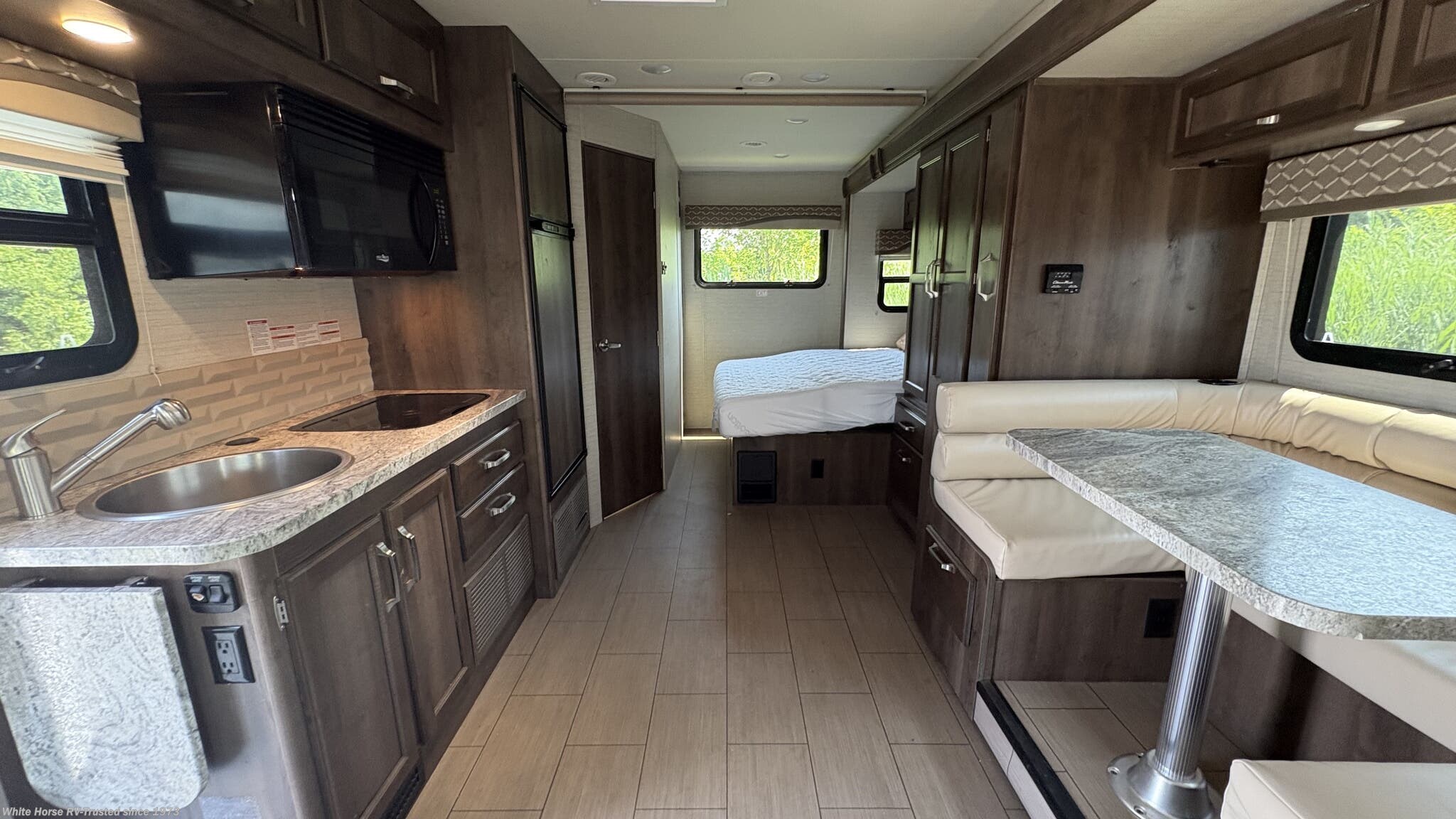 2018 Melbourne 24L by Jayco from White Horse RV Center in Williamstown, New Jersey