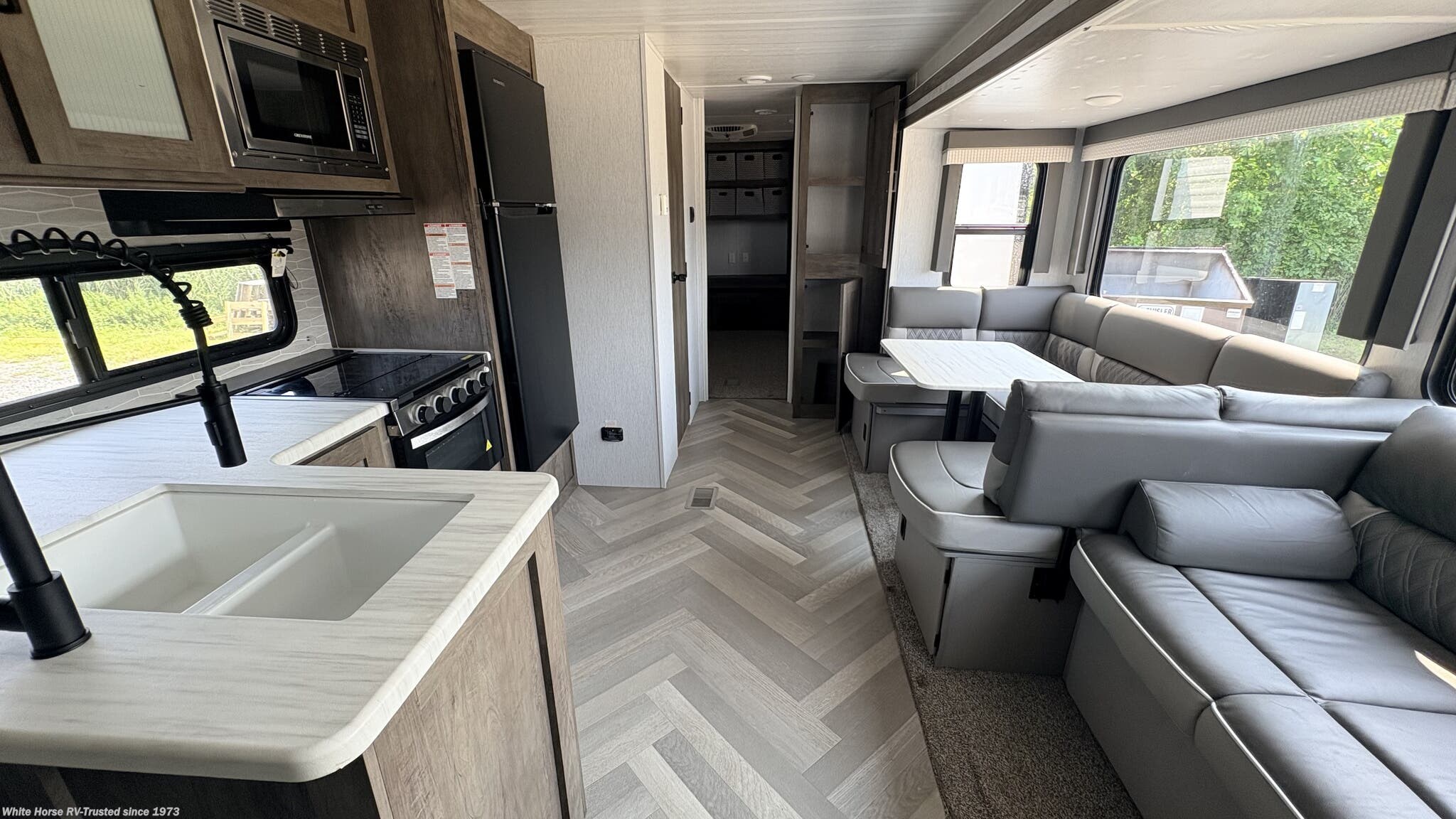 2022 Wildwood 31KQBTS by Forest River from White Horse RV Center in Williamstown, New Jersey