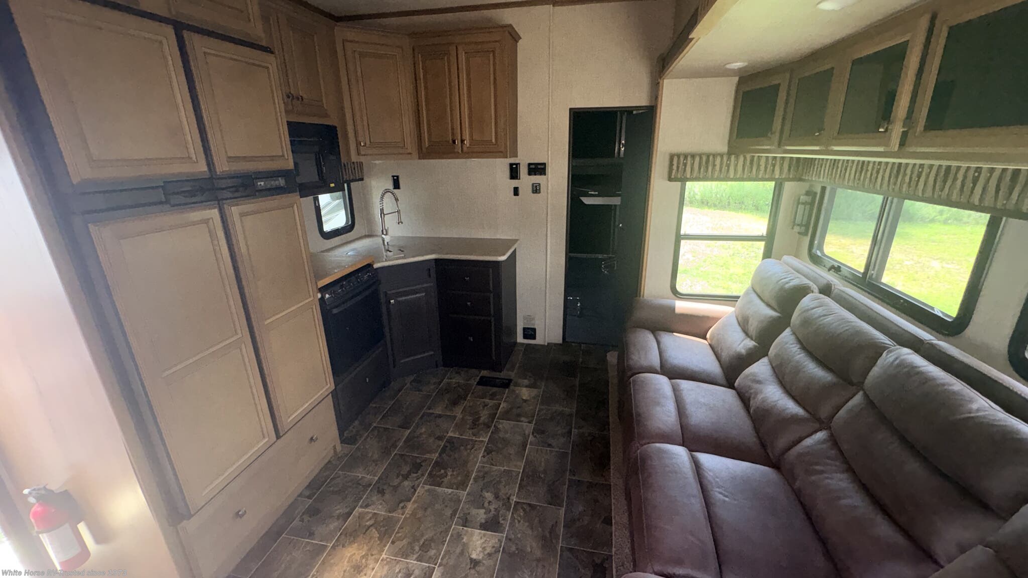 2015 Elevation 34RM by CrossRoads from White Horse RV Center in Williamstown, New Jersey