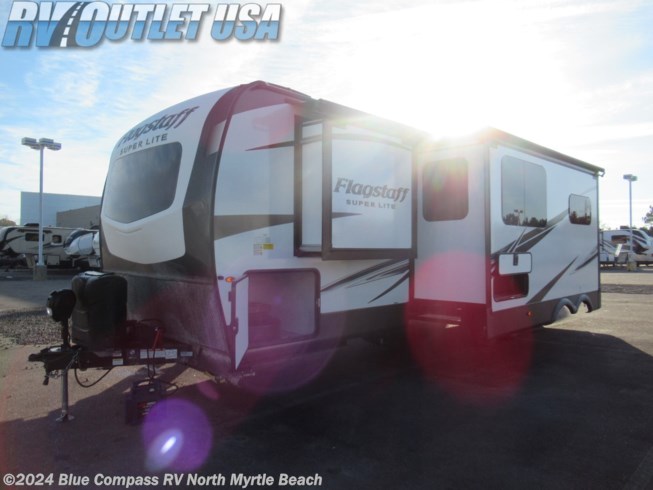 2022 Forest River Flagstaff Super Lite 27BHWS - New Travel Trailer For Sale by RV Outlet USA of NMB in Longs, South Carolina features External Shower, DVD Player, Stove Top Burner, Detachable Power Cord, Oven