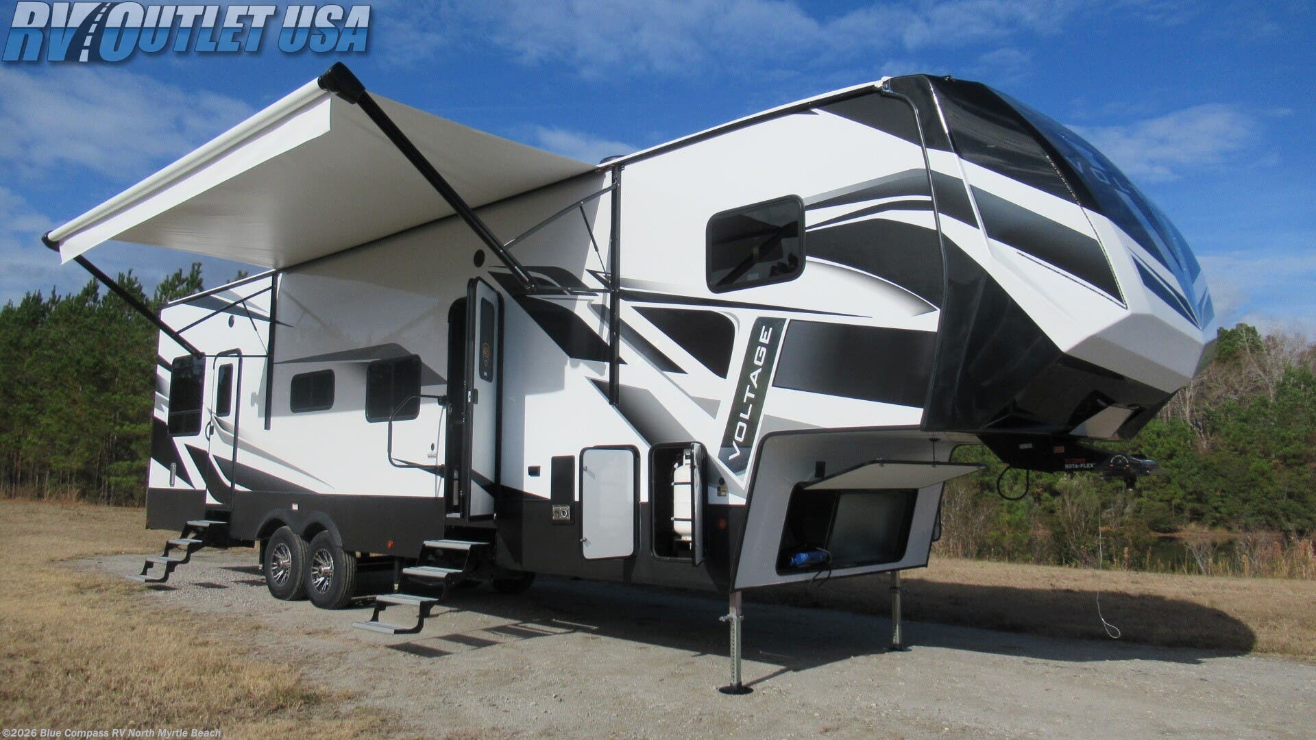 2022 Dutchmen Voltage Triton 3521 Toy Hauler for sale in Longs SC