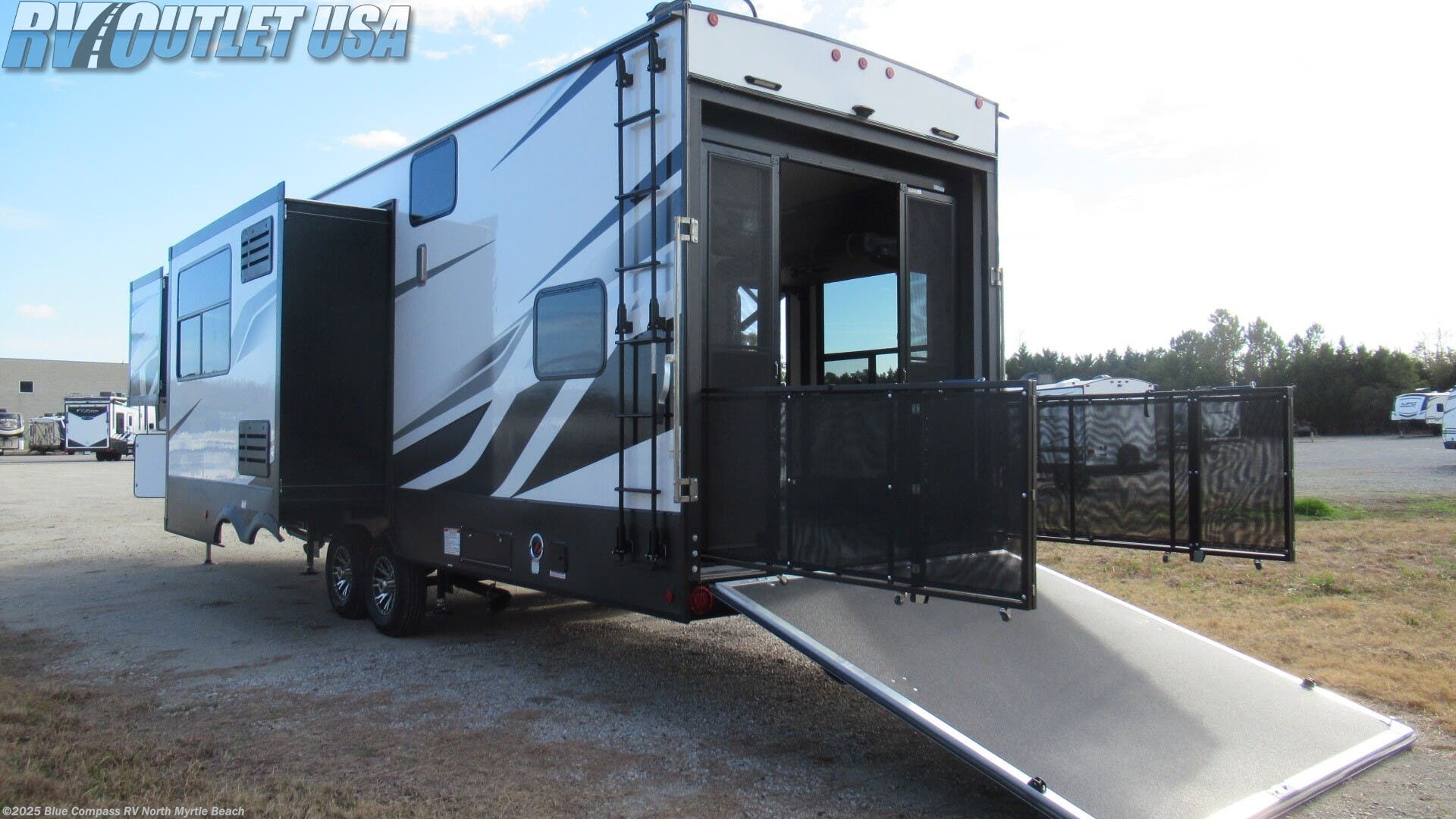 2022 Dutchmen Voltage Triton 3521 RV for Sale in Longs, SC 29568