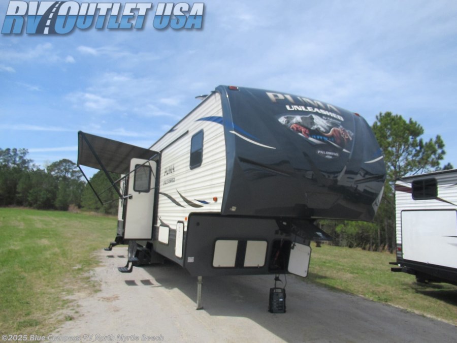 2019 Palomino Puma Unleashed 373QSI Toy Hauler for sale in Longs SC