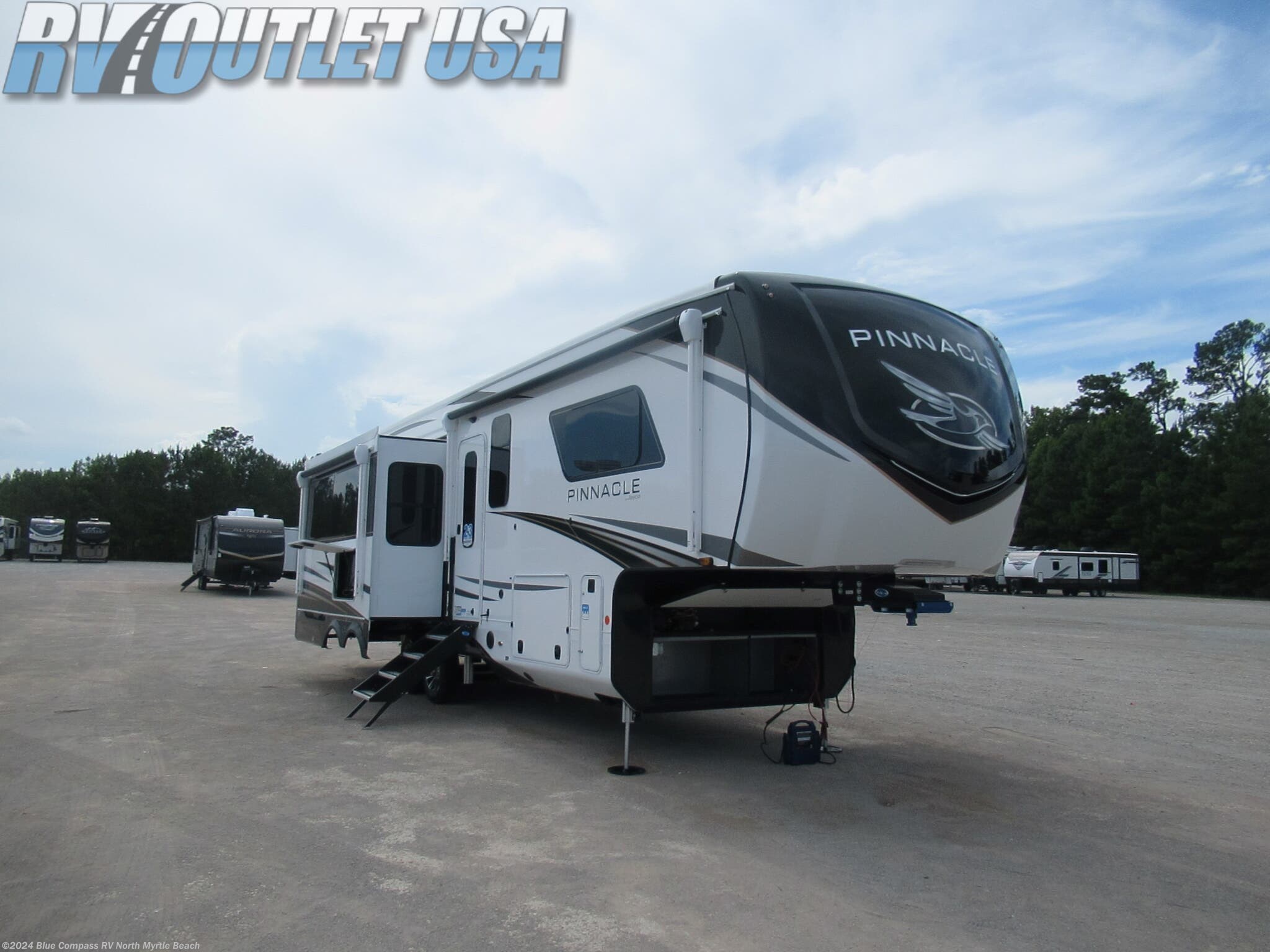 2024 Jayco Pinnacle 32RLTS RV for Sale in Longs, SC 29568 200T72077