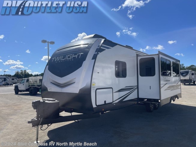 2024 Twilight Signature 26RB by Cruiser RV from Blue Compass RV North Myrtle Beach in Longs, South Carolina