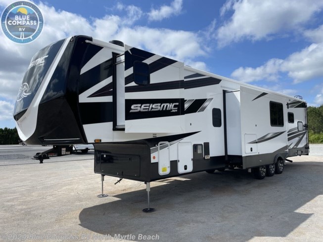 2024 Seismic 395 by Jayco from Blue Compass RV North Myrtle Beach in Longs, South Carolina