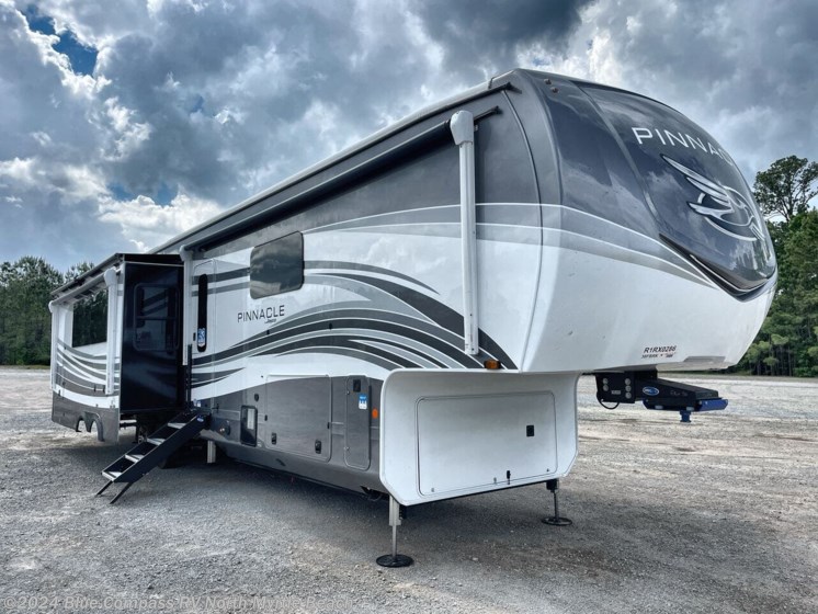 2024 Jayco Pinnacle 38FBRK RV for Sale in Longs, SC 29568 T86133