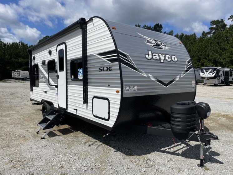 New 2025 Jayco Jay Flight SLX 210QB available in Longs, South Carolina