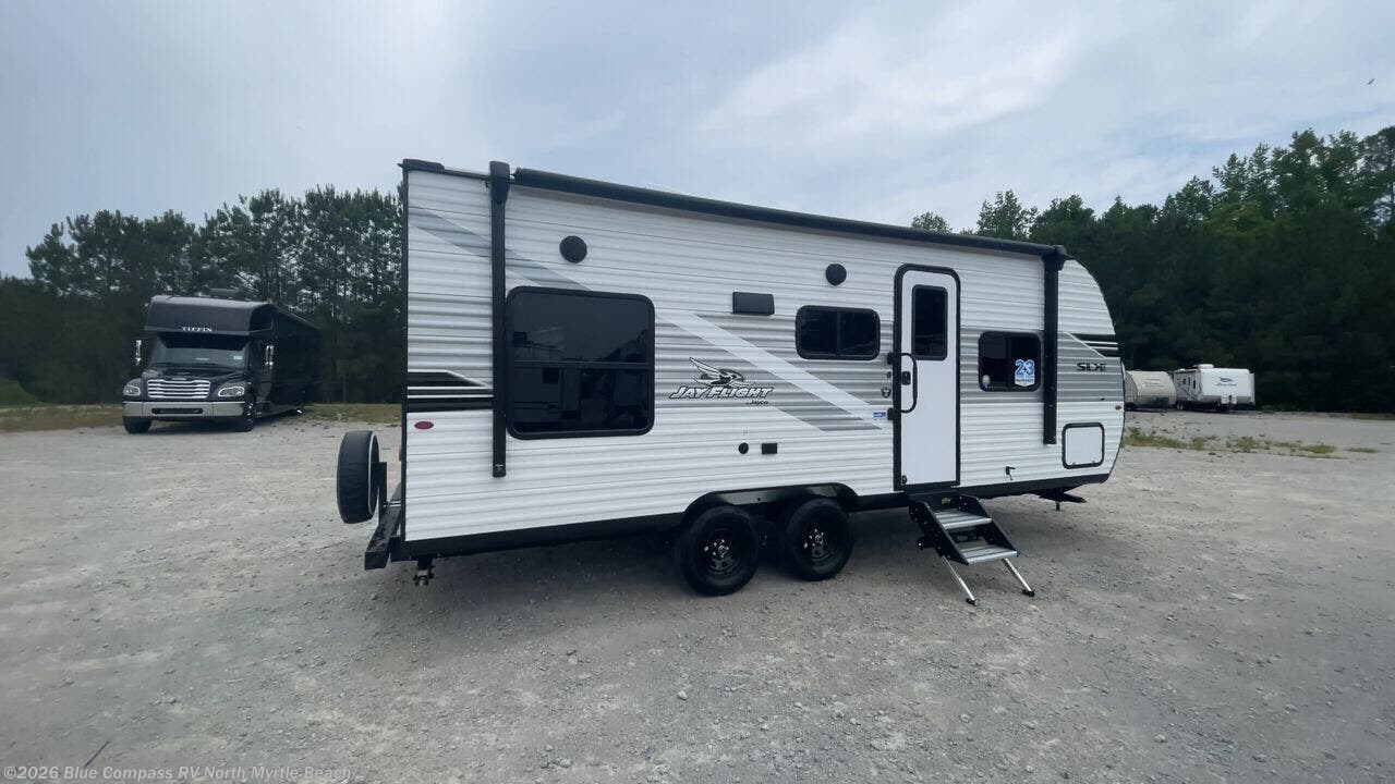 New 2025 Jayco Jay Flight SLX 210QB available in Longs, South Carolina