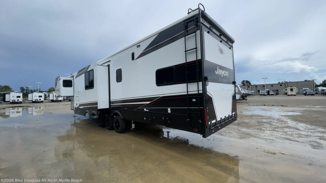 2026 Seismic 395 by Jayco from Blue Compass RV North Myrtle Beach in Longs, South Carolina