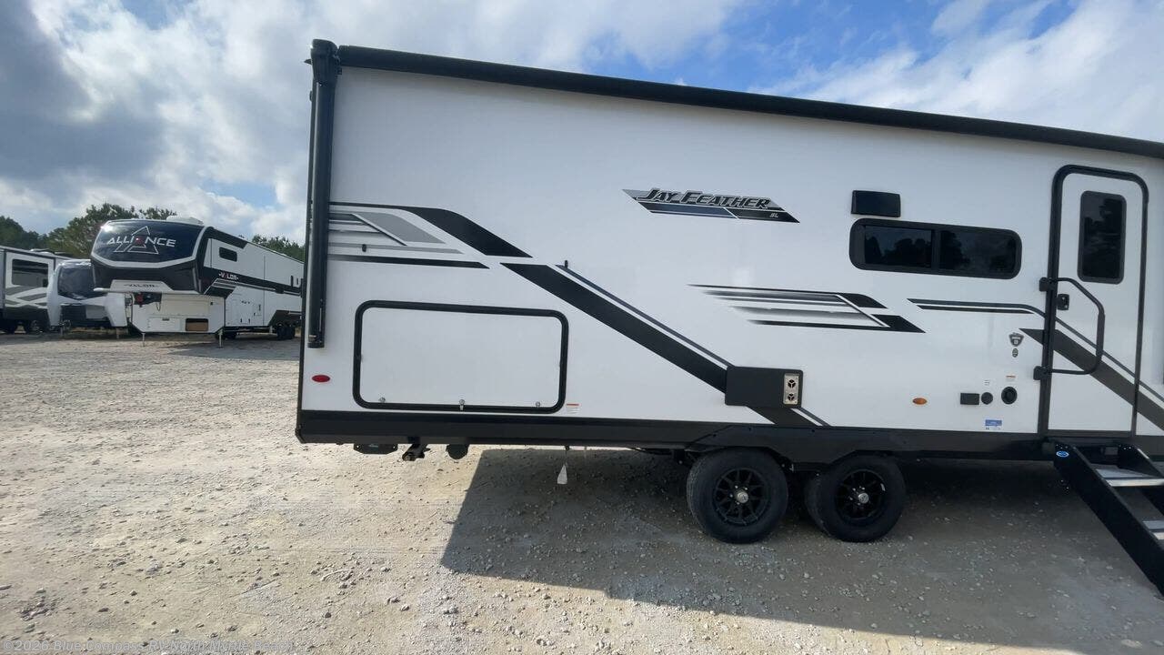 New 2026 Jayco Jay Feather SL 26BHSL available in Longs, South Carolina