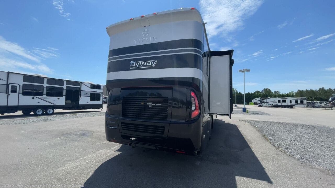 New 2026 Tiffin Byway 38CL available in Longs, South Carolina