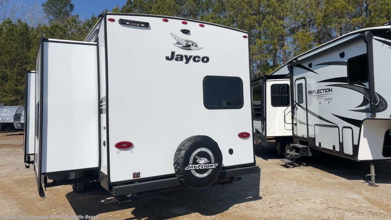 New 2026 Jayco Jay Flight SLX 321BDS available in Longs, South Carolina