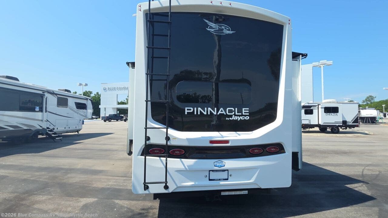 New 2026 Jayco Pinnacle 38FBRK available in Longs, South Carolina
