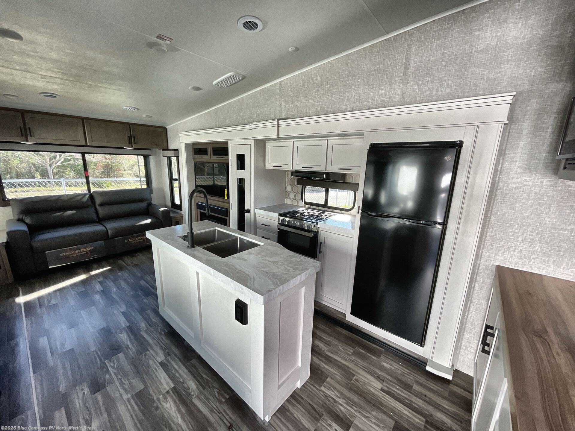 New 2026 Jayco Eagle HT 29RLC available in Longs, South Carolina