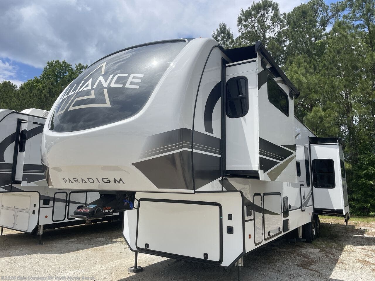 Used 2024 Alliance RV Paradigm 395DS available in Longs, South Carolina