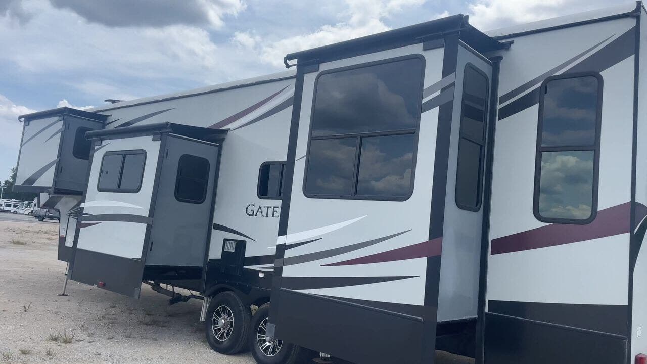 2018 Gateway 3712 RDMB by Heartland from Blue Compass RV North Myrtle Beach in Longs, South Carolina