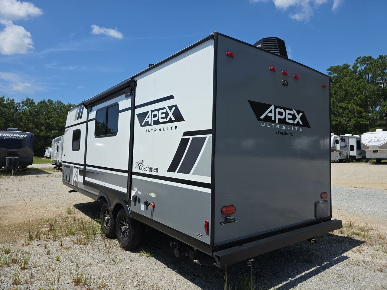 Used 2022 Coachmen Apex Ultra-Lite 215RBK available in Longs, South Carolina