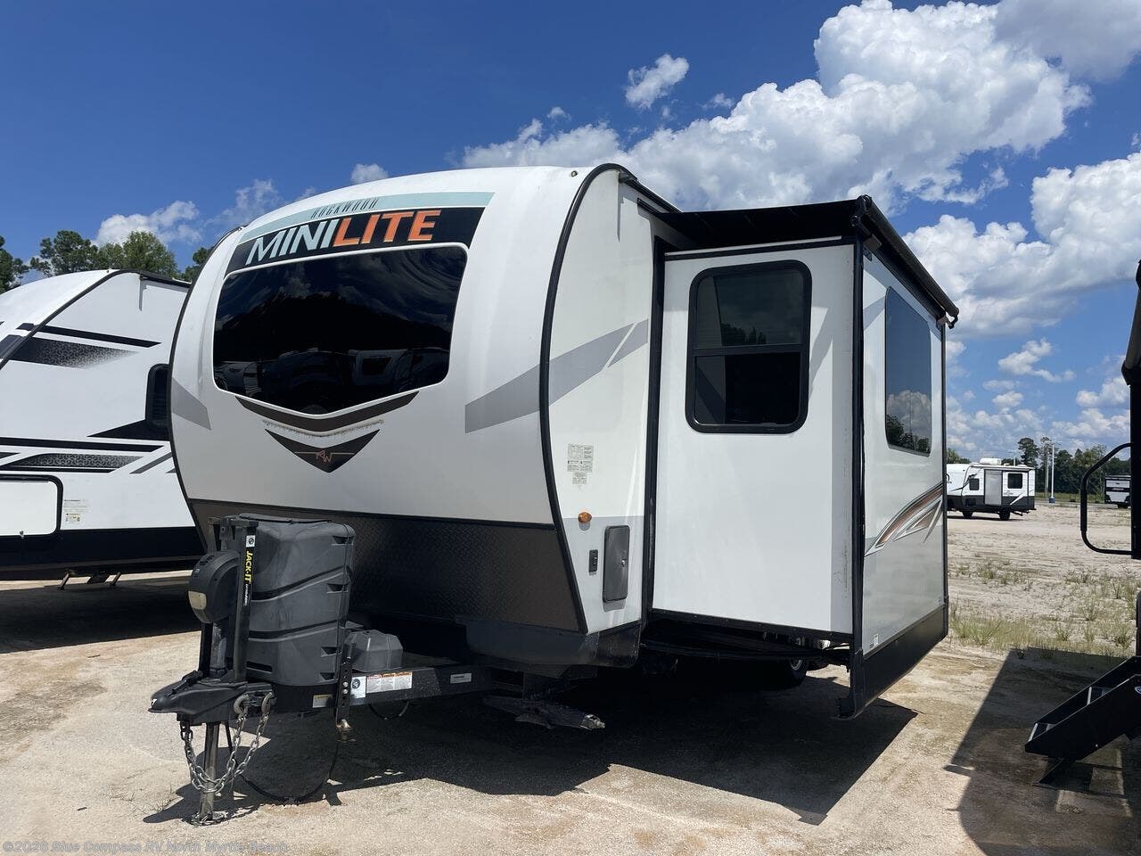 Used 2021 Rockwood Rockwood Mini Lite 2506S available in Longs, South Carolina