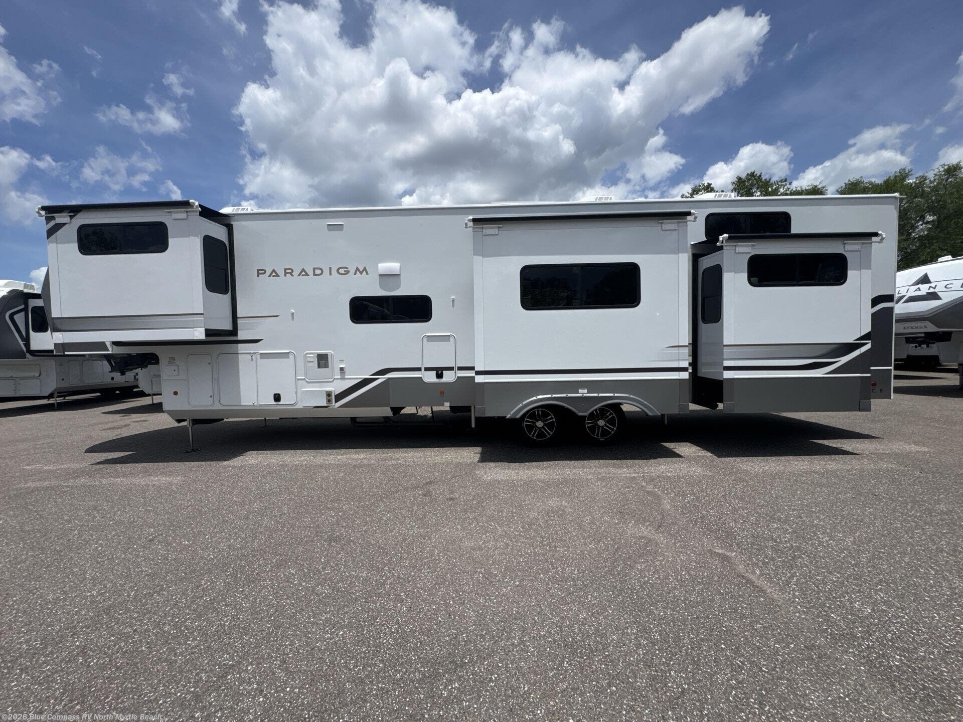 2026 Paradigm 395DS by Alliance RV from Blue Compass RV North Myrtle Beach in Longs, South Carolina