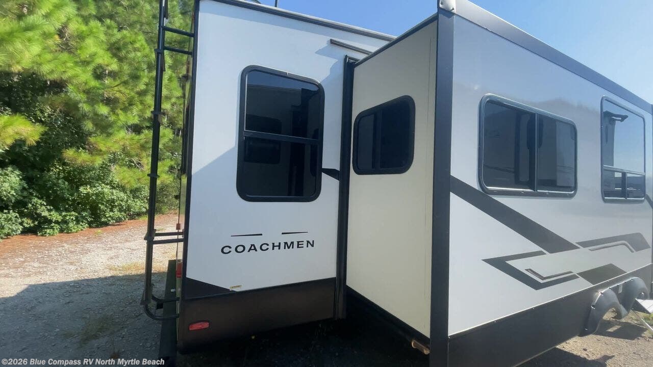 2025 Chaparral Lite 30RLS by Coachmen from Blue Compass RV North Myrtle Beach in Longs, South Carolina