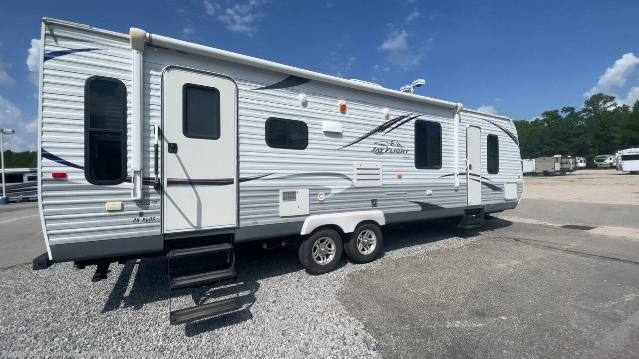 Used 2013 Jayco Jay Flight 29RLDS available in Longs, South Carolina