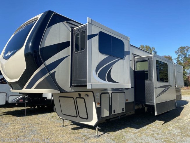 2018 Keystone Montana High Country 381TH - Used Fifth Wheel For Sale by Florida RVs, LLC in Dublin, Georgia
