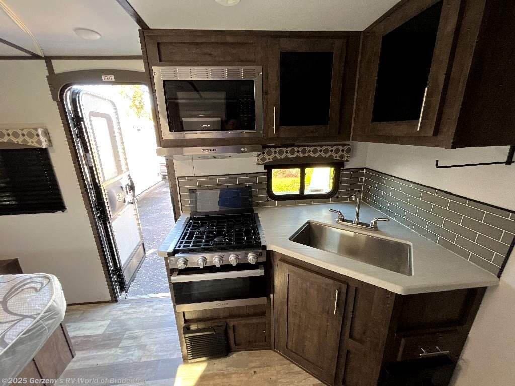 2021 Riverside RV Retro 193 RV for Sale in Bradenton, FL 34208 | C4166 ...