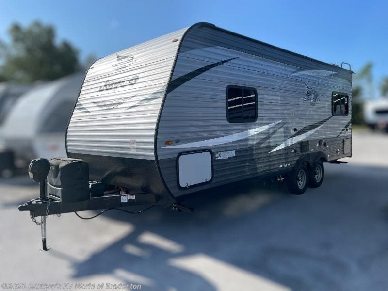 Used 2021 Jayco Jay Flight 212QB available in Bradenton, Florida