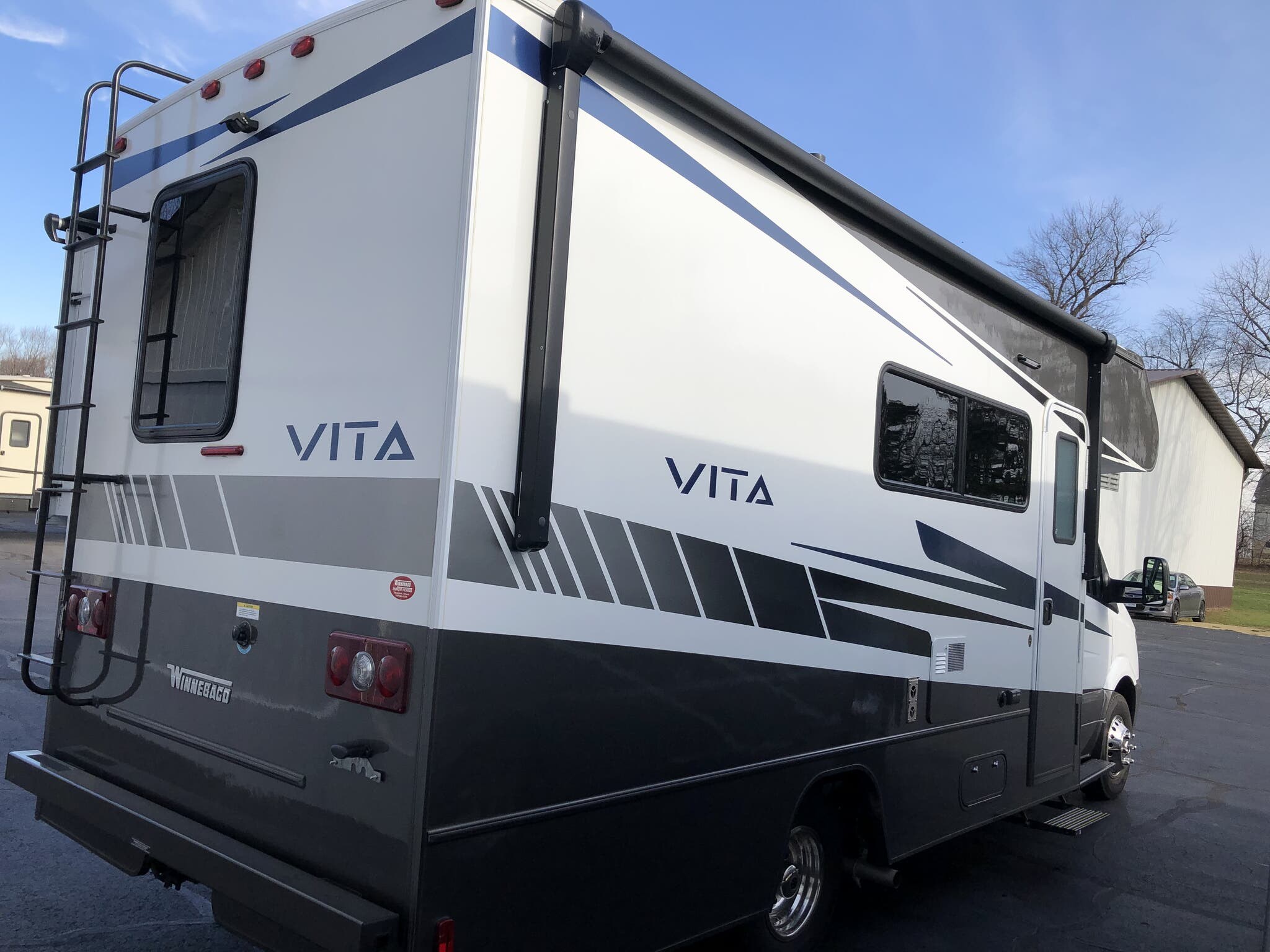 2020 Winnebago Vita 24P RV for Sale in Rockford, IL 61101 10551A