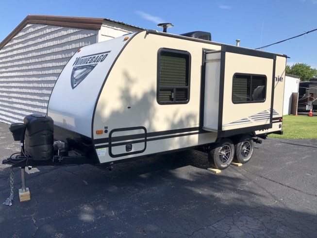 2020 Winnebago Micro Minnie 2106FBS RV for Sale in Rockford, IL 61101 ...