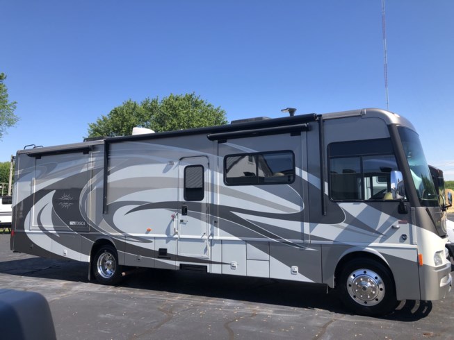 Used 2012 Itasca Suncruiser 35P available in Rockford, Illinois