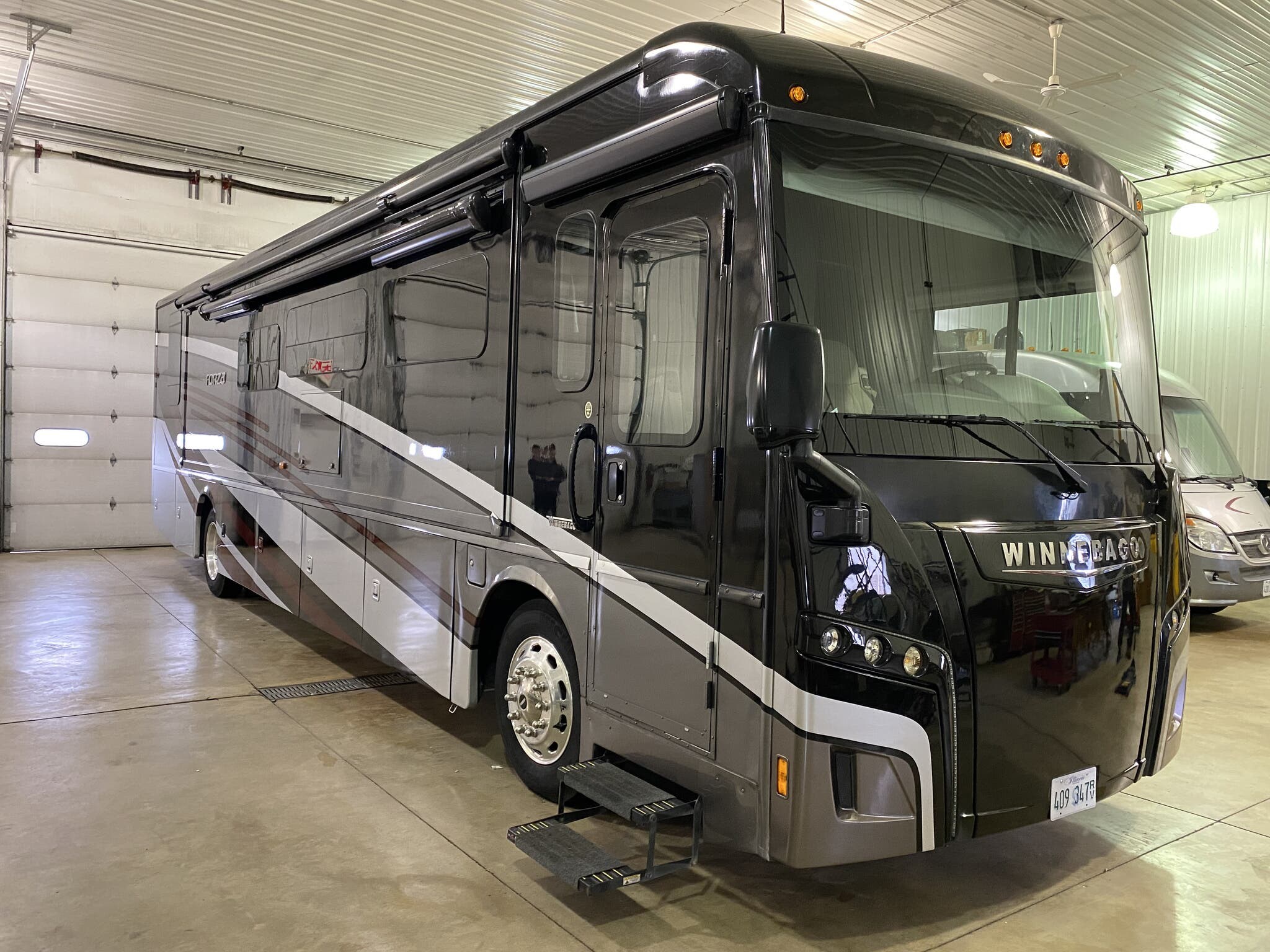 2021 Winnebago Forza 38D