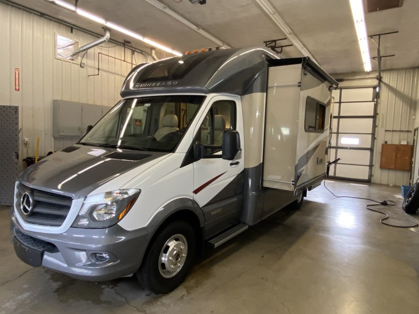 2017 Winnebago View Profile 24 G