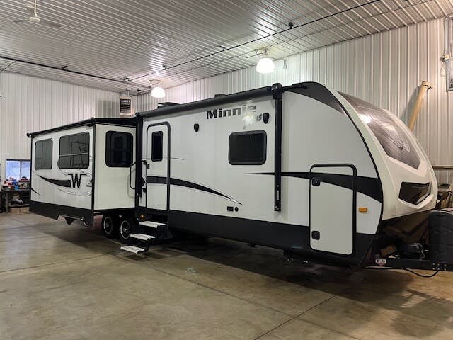 2018 Winnebago Minnie Plus 30RLSS