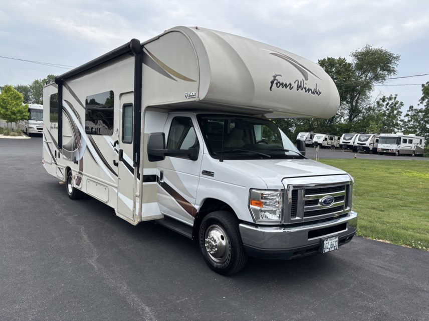 Used 2018 Thor Motor Coach Four Winds 31Y available in Rockford, Illinois
