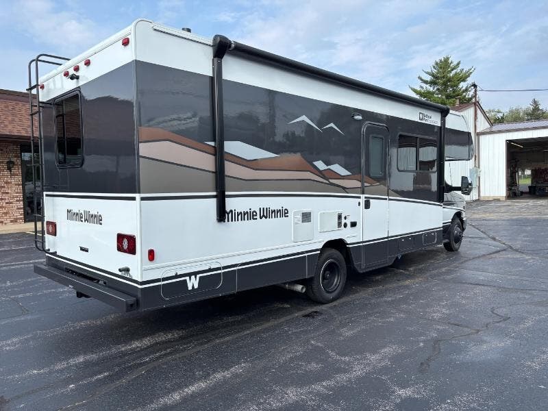 New 2026 Winnebago Minnie Winnie 26T available in Rockford, Illinois