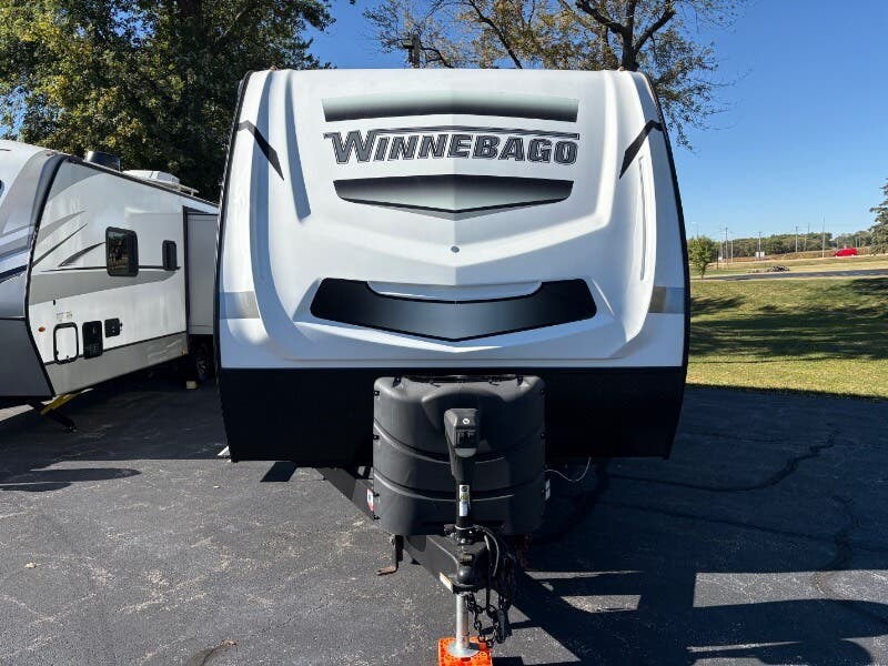 2022 Winnebago Minnie 2529RG - Used Travel Trailer For Sale by Winnebago Motor Homes in Rockford, Illinois