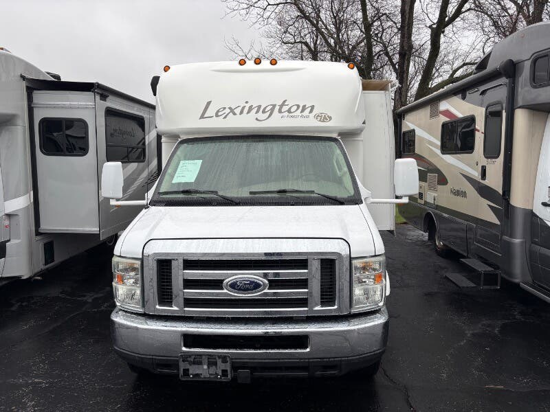 2009 Miscellaneous Lexington GTS 255DS - Used Class C For Sale by Winnebago Motor Homes in Rockford, Illinois